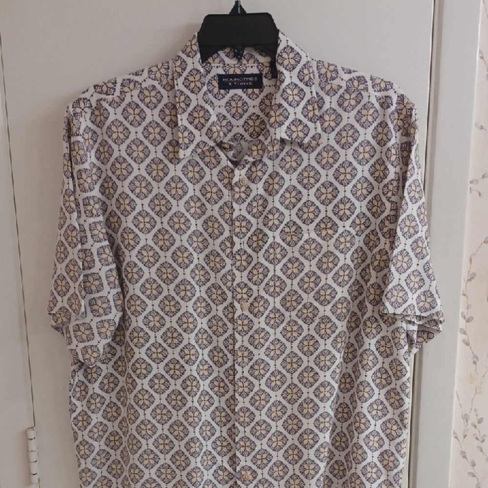 Roundtree & Yorke Geometric Pattern Shirt - Cream, Brown & Gold